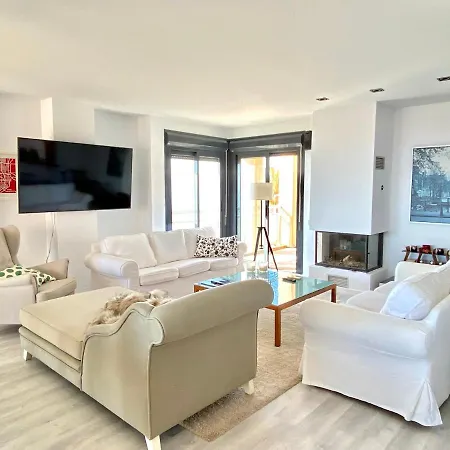 Fantastic Penthouse 270m2 With Amazing Sea Views *